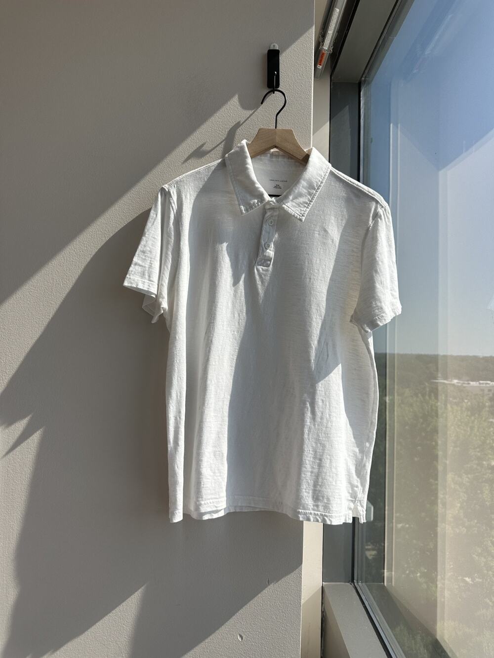Saks Fifth Avenue Men's 100% Cotton White Polo Shirt Short Sleeve Sz M